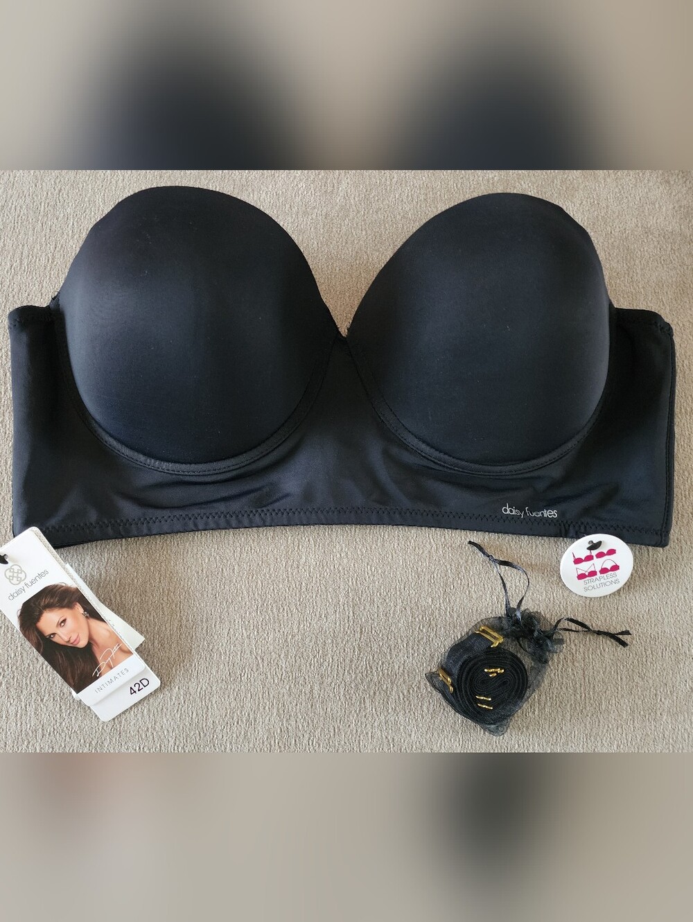 New Daisy Fuentes Black Strapless Convertible Bra with Removable Straps Size 42D